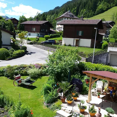 Bed & Breakfast Edelweiss Zweisimmen